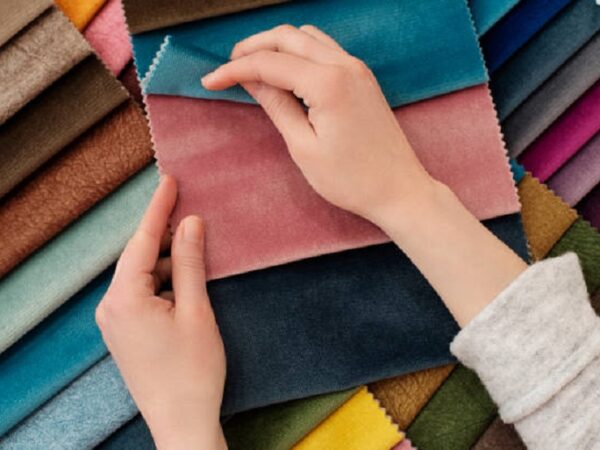 Textile Vs fabric
